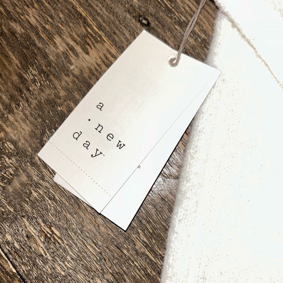 The Softest and Cozy Sweater Size Small New With Tags By a. new day - Picture 5 of 7